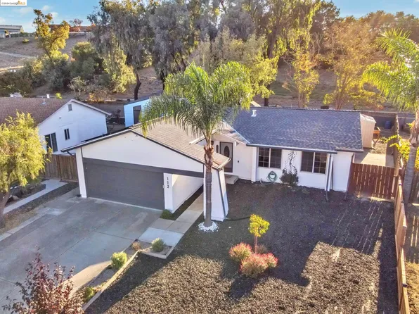 112 Aster Ct, Hercules, CA 94547
