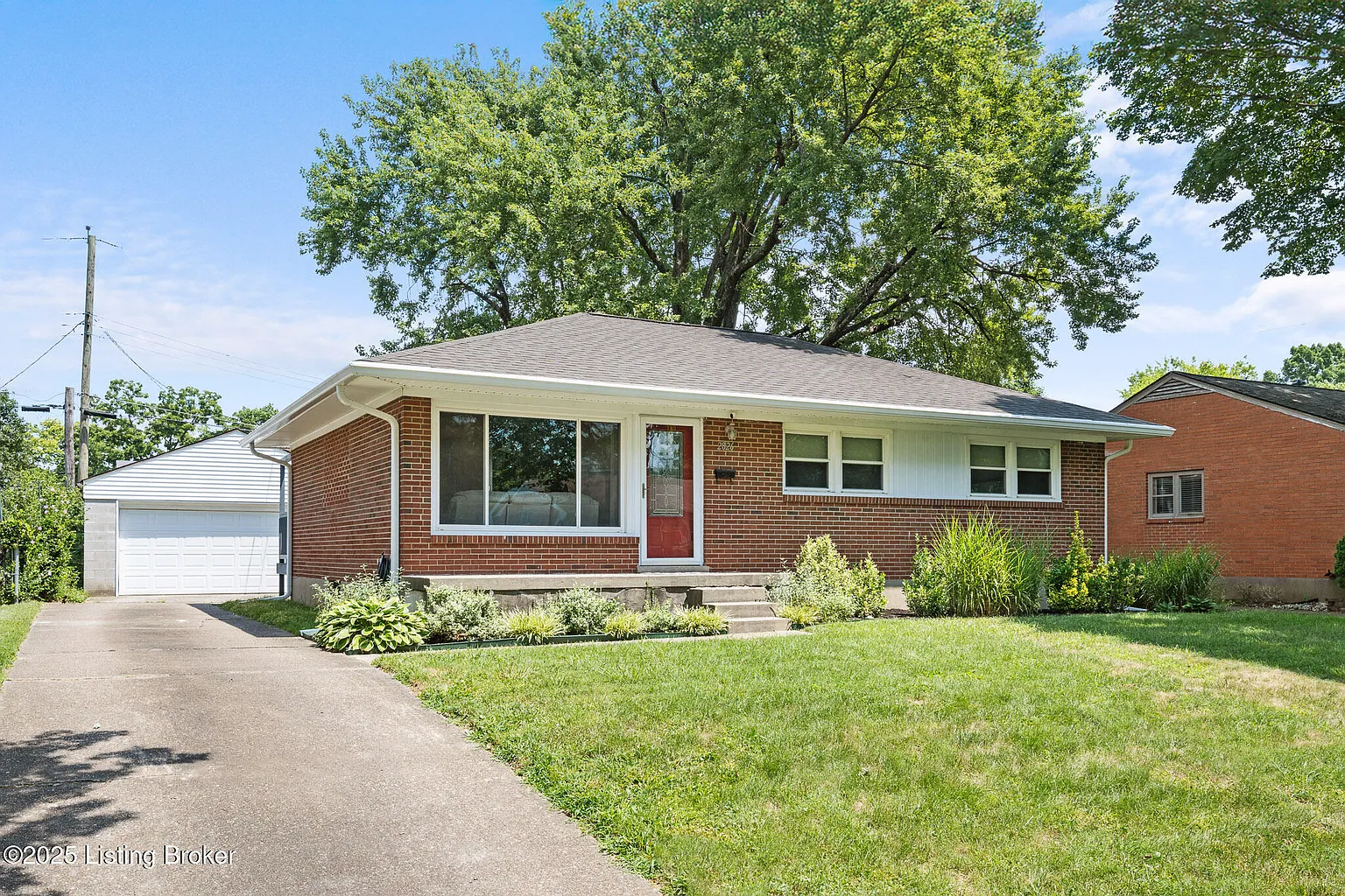 2826 Flora Ave photo 1