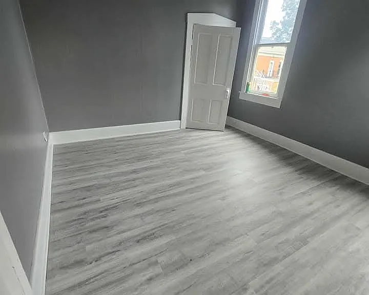 305 W Main St — Photo 9