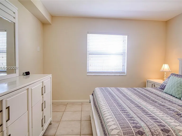 2900 Banyan St #408 — Photo 19