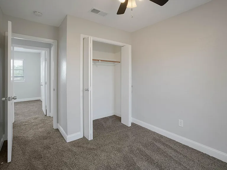 2203 Sheraton Dr — Photo 25