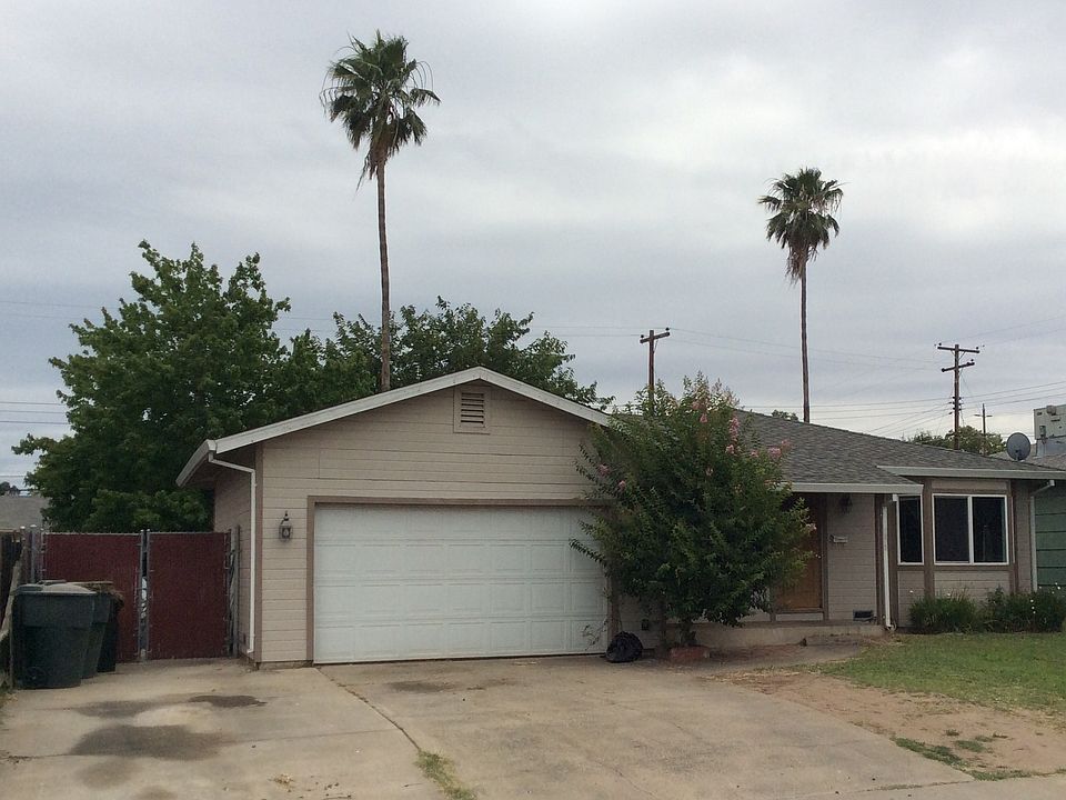 2nd image of 7212 2nd St
