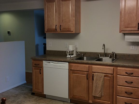 Newer appliances and counter