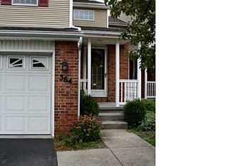 364 Forest Edge Dr, East Amherst, NY 14051