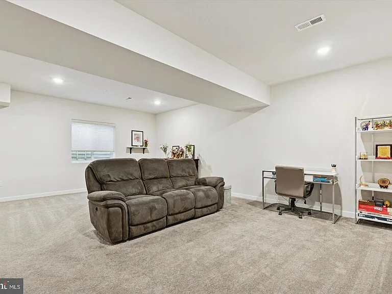 141 Four Leaf Dr — Photo 26