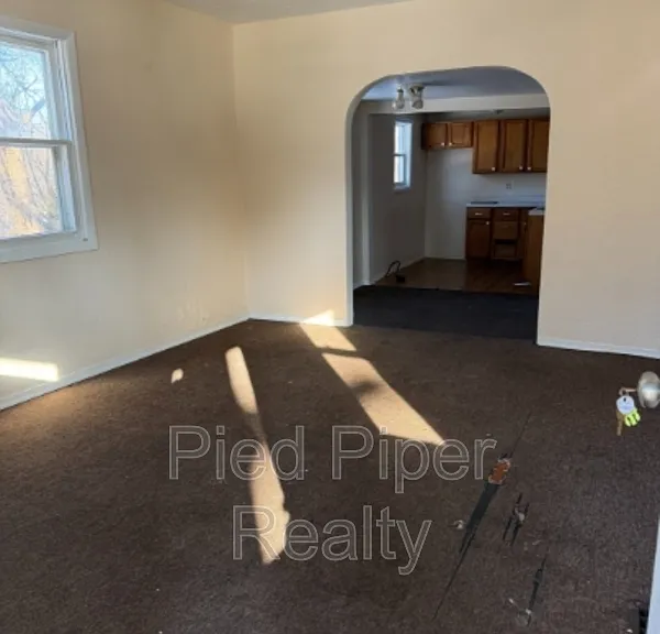601 N Winnebago Ave — Photo 2