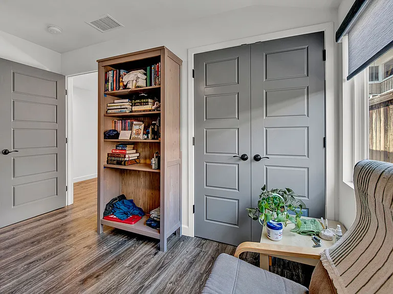 347 Walnut St — Photo 17
