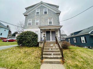 195 Mauran Ave #2, East Providence, RI 02914