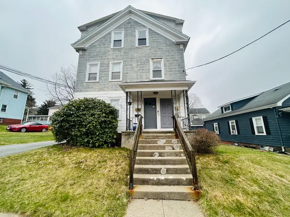 195 Mauran Ave #2, East Providence, RI 02914