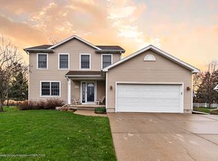 1022 Powderhorn, Lansing, MI 48917