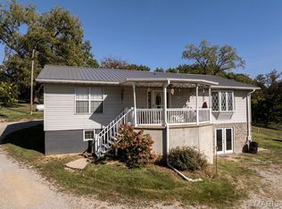 12746 Thornberry Rd, New London, MO 63459