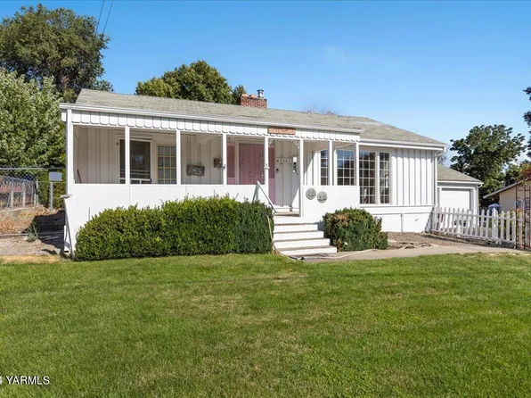 911 S 24th Ave, Yakima, WA 98902