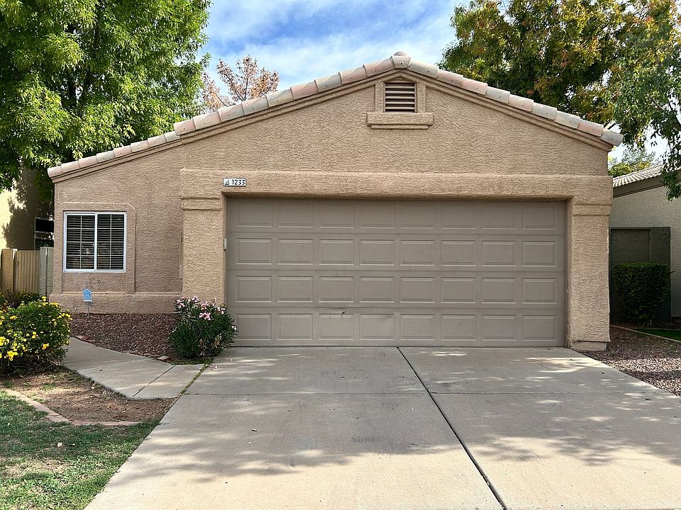 1st image of 1233 N Pebble Beach Dr