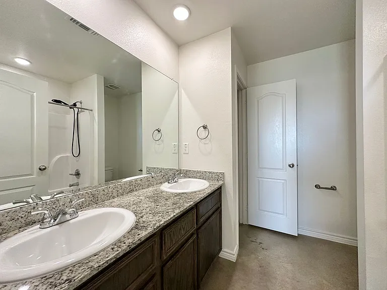 6106 Harriet Tubman Ave — Photo 26
