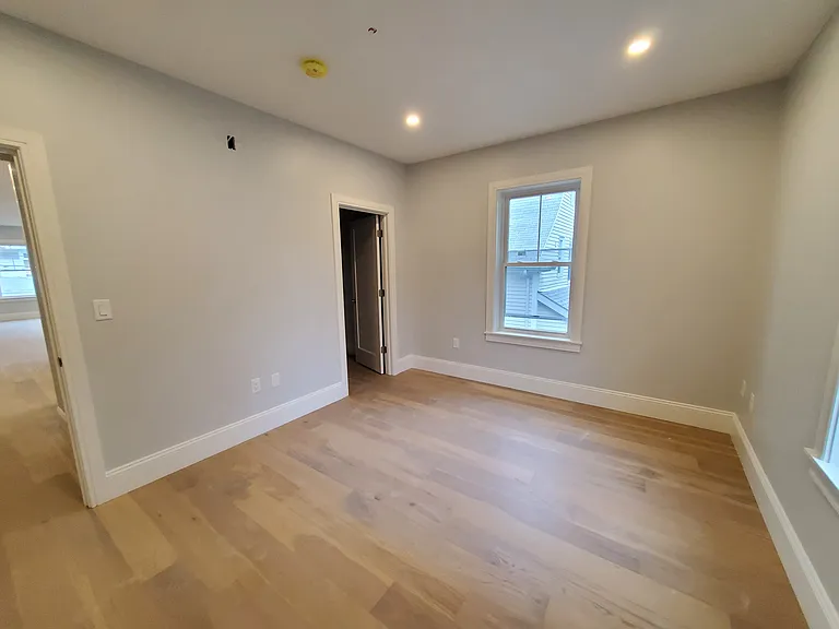 51 Fairbanks St — Photo 13