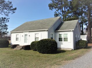 2646 Weems Rd, Weems, VA 22576