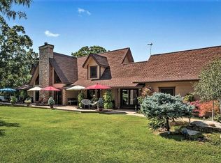 463 County Road 2281, Eureka Springs, AR 72631