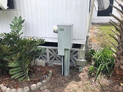 4th image of 497 Cervina Dr N