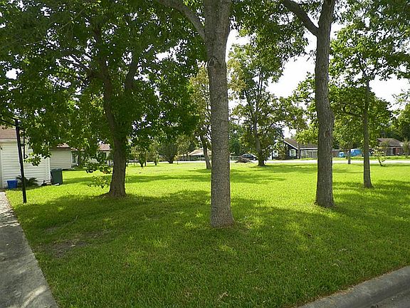 Gorgeous shaded lot on the corner