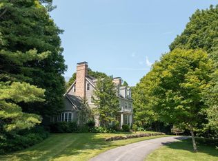 667 Canterbury Rd, Manchester Center, VT 05255