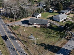 400 E Lee Rd, Taylors, SC 29687