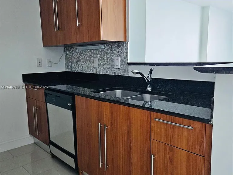 335 Biscayne Blvd #2202 — Photo 5