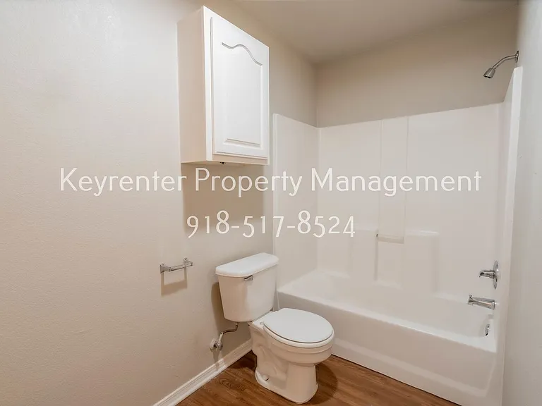 8514 S 112th East Ave — Photo 14