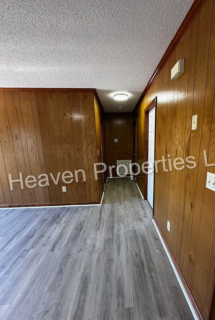 301 Williamson St. — Photo 4