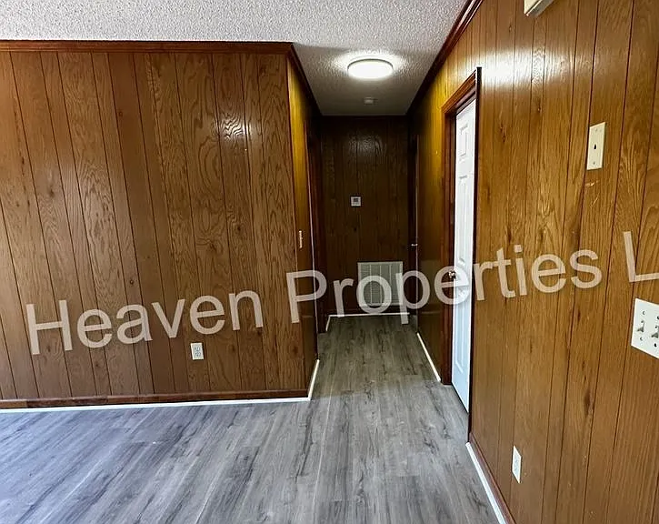 301 Williamson St — Photo 4
