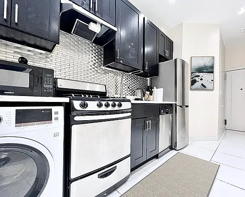 Rented by Vector New York, LLC | media 15