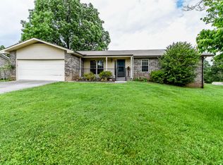 2712 Chantay Dr, Maryville, TN 37803