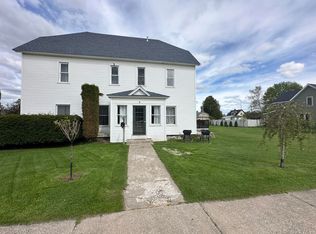 311 W Harrie St, Newberry, MI 49868