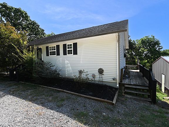 5th image of 18247 W Running Springs Rd