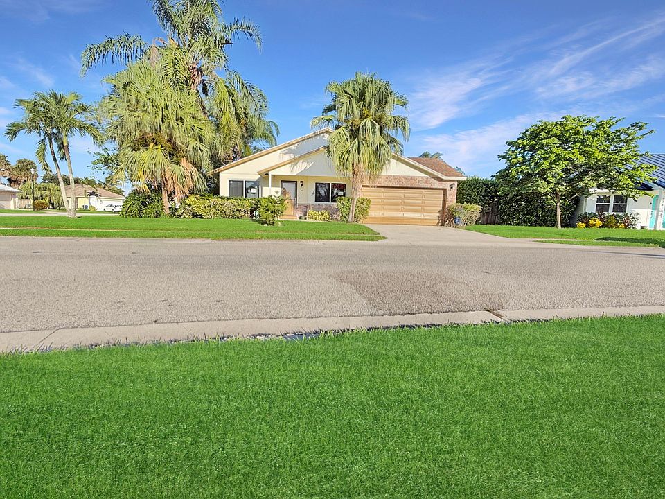 1st image of 180 RAINTREE Trail