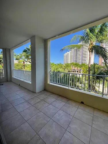 717 Crandon Blvd #408 Photo 1
