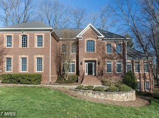 12160 Richland Ln, Herndon, VA 20171