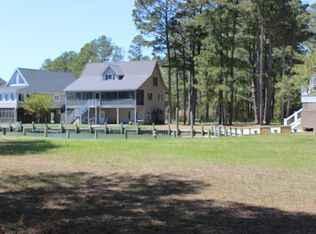 800 Castaway Dr #800, Greenbackville, VA 23356