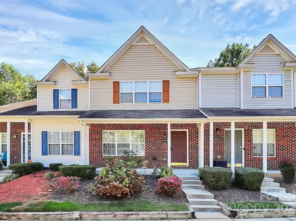 10549 Yellow Rose Ln, Charlotte, NC 28269