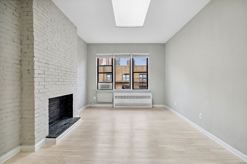 1st image of 306 E 89th St APT 4A