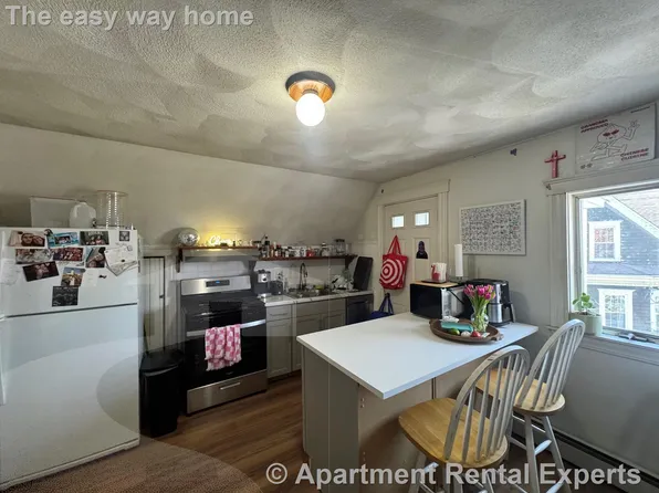 128 Boston Ave #3, Somerville, MA 02144