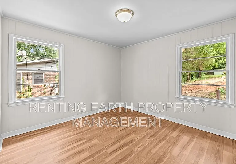 1129 Camellia Rd — Photo 11