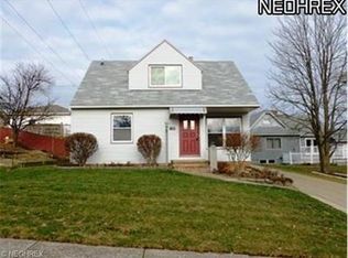 11603 Crofton Rd, Garfield Heights, OH 44125