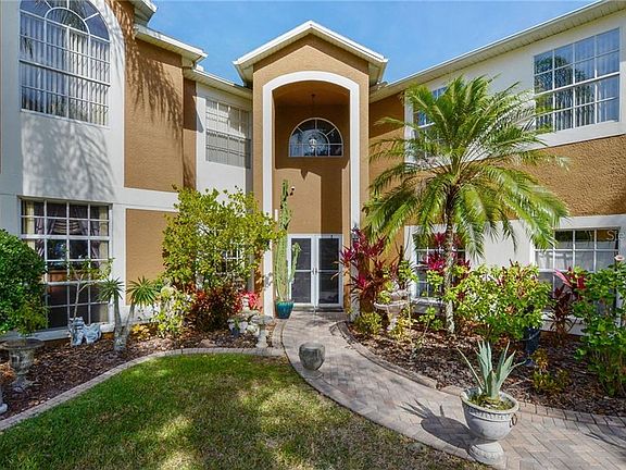 4th image of 27133 Coral Springs Dr