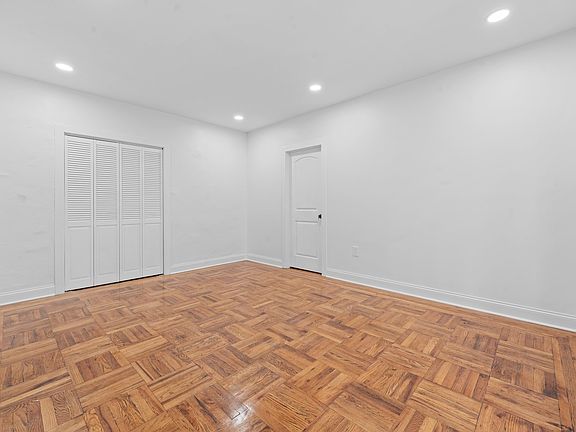 4th image of 264 Revere Ave #1