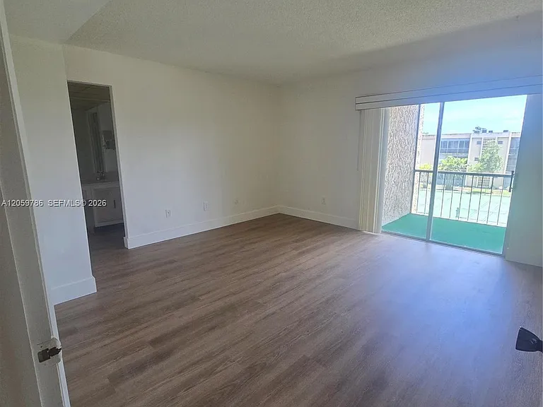 8401 SW 107th Ave #312E — Photo 9