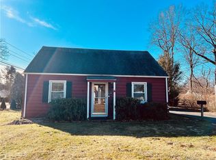 20 Mathew Ln, North Haven, CT 06473