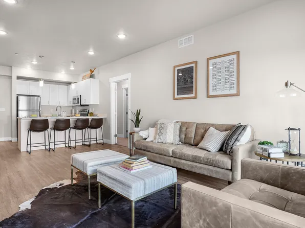 Gardner Station Apartments