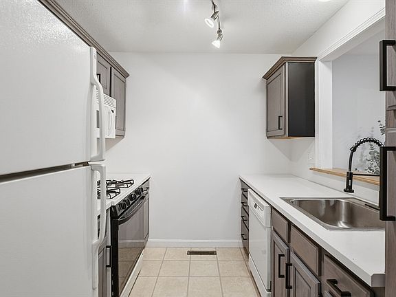 4th image of 18 Palmer Rd Unit 15