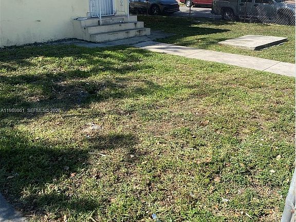 3rd image of 1268 SW 4th St