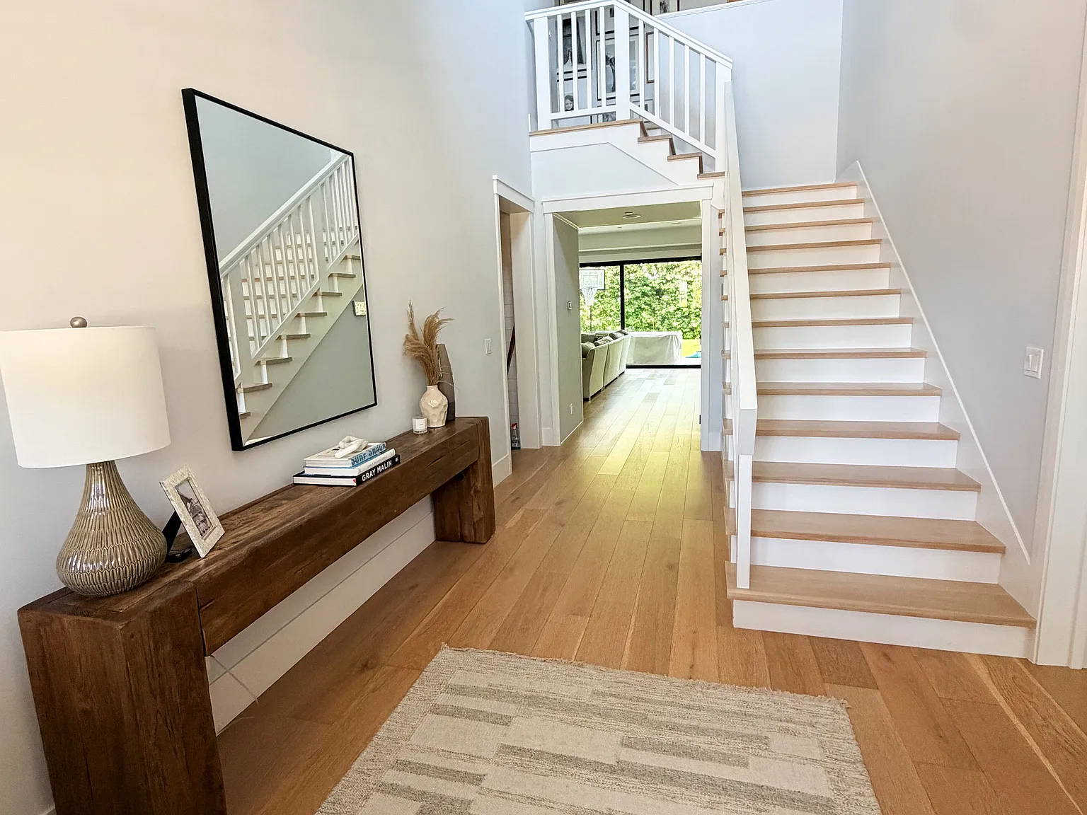 5 bed, 4.5 bath, 3599 sqft, $17,000 — Photo 4